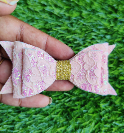 Pink Lace - Classic Bow